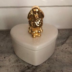 Cute heart shaped trinket/jewelry box with gold poodle figurine on top.